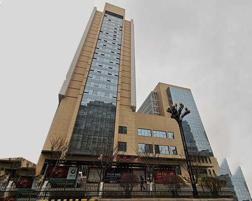 青海建設(shè)科技大廈三陽大酒店(四星級，21000m2，海湖新區(qū)地標建筑)
